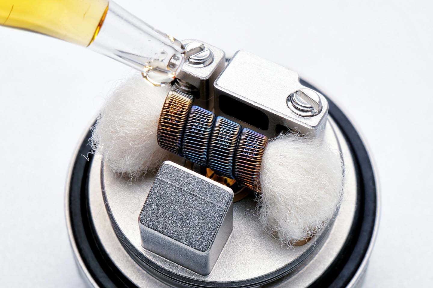 vape heating coil and wick with dropper of liduid