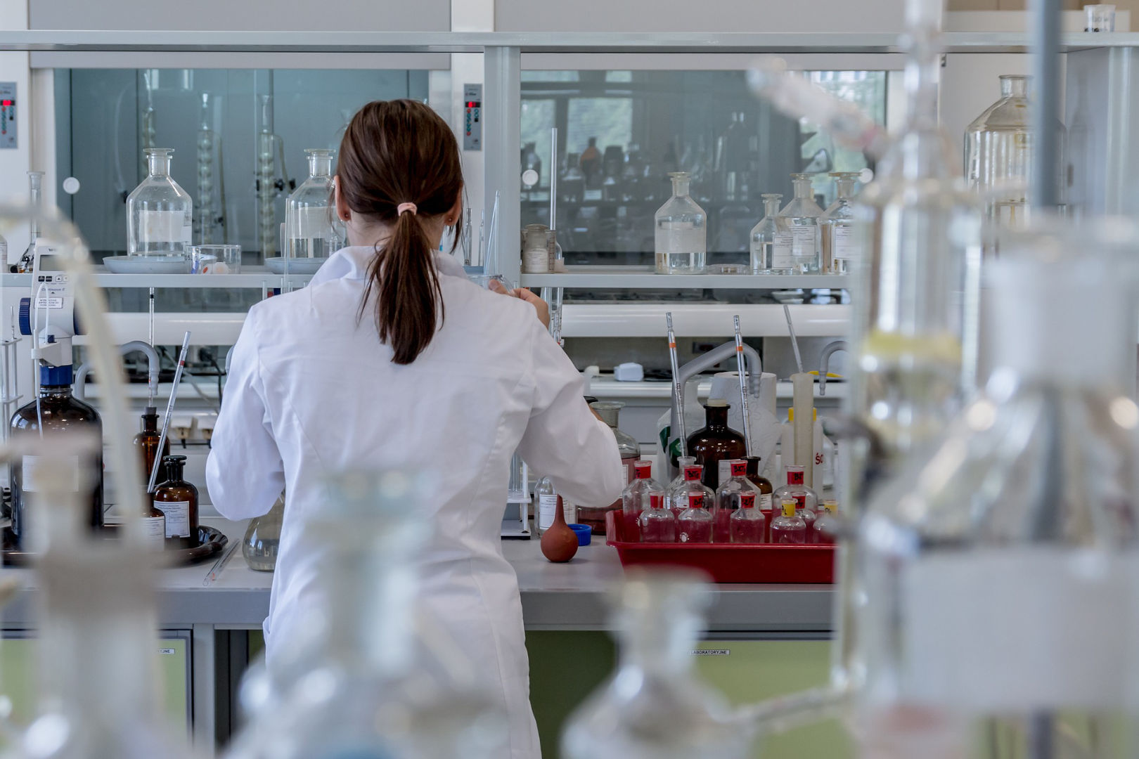 A scientist doing a laboratory analysis.